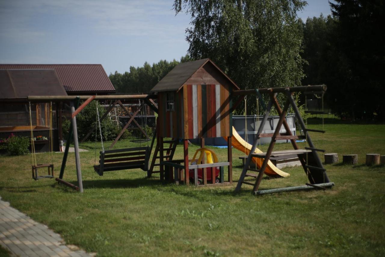 Viesu Maja Ramatas Holiday home Skulte (Limbazi)